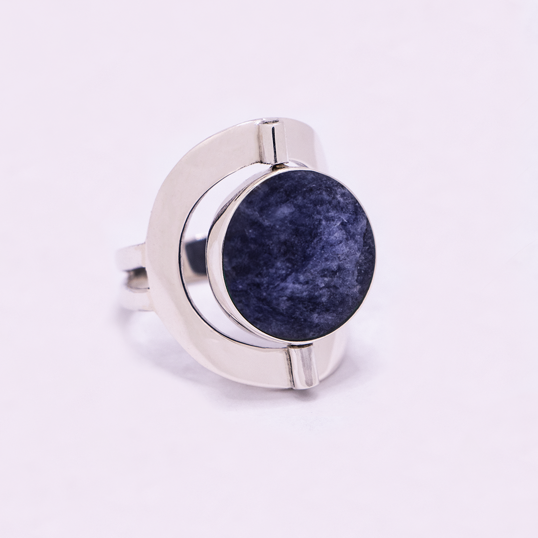 Large Round Reversible Ring (Mother of Pearl / Sodalite)