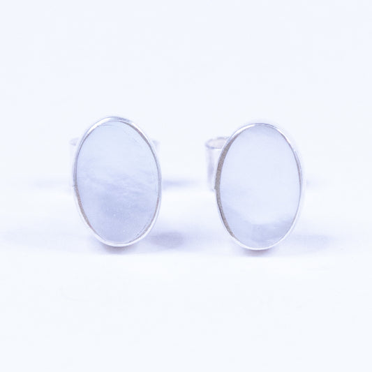 Oval M (Mother of Pearl)